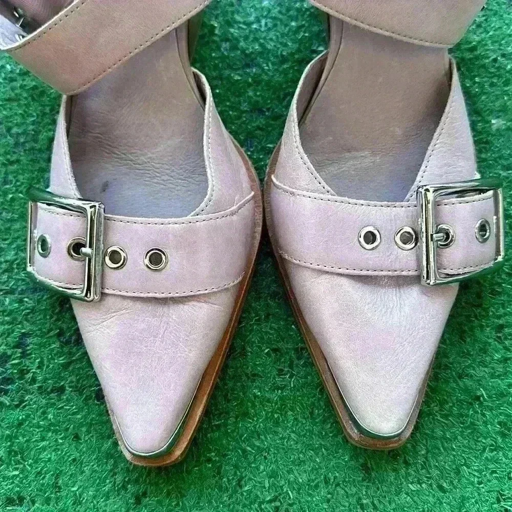 Jeffrey Campbell - Picture 3 of 5